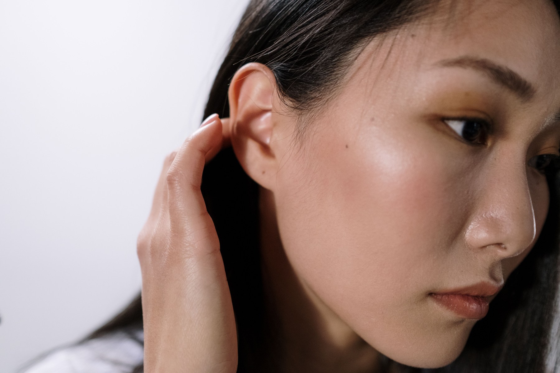 The 2026 Korean Glass Skin Protocol: 4 Viral Amazon Holy Grails Tested and Ranked
